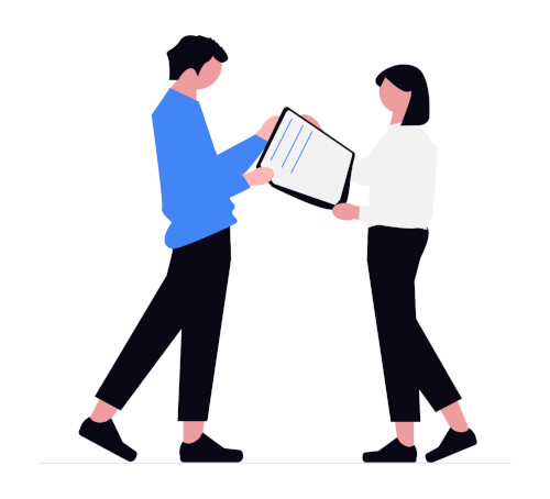 Psychological benefits of Kanban for startups Colleagues discuss a work document